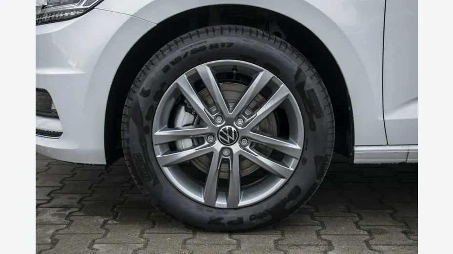 VOLKSWAGEN Touran -