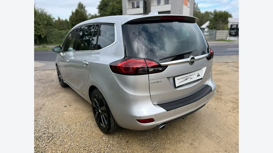 OPEL Zafira -