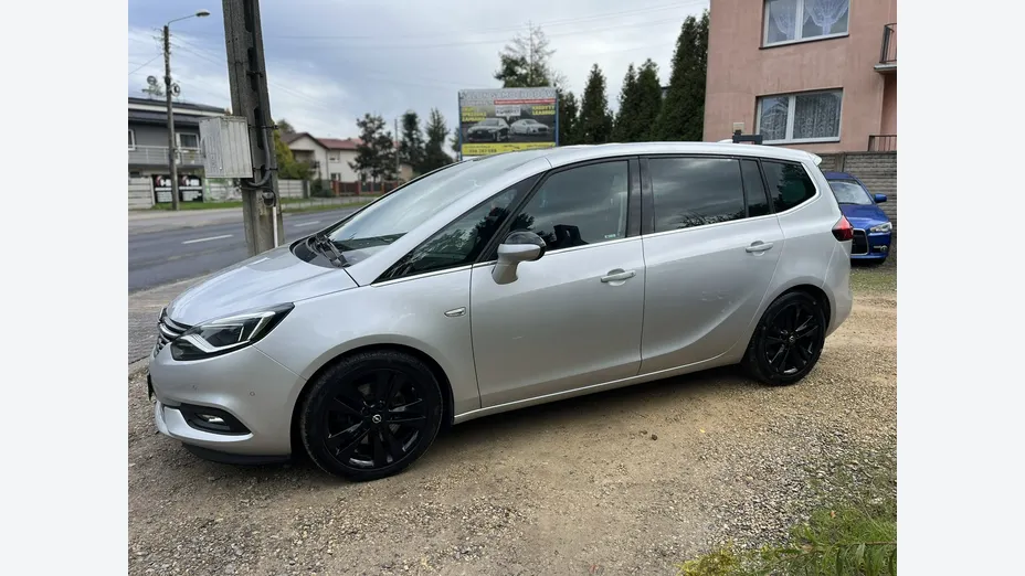 OPEL Zafira -