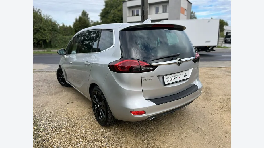 OPEL Zafira -