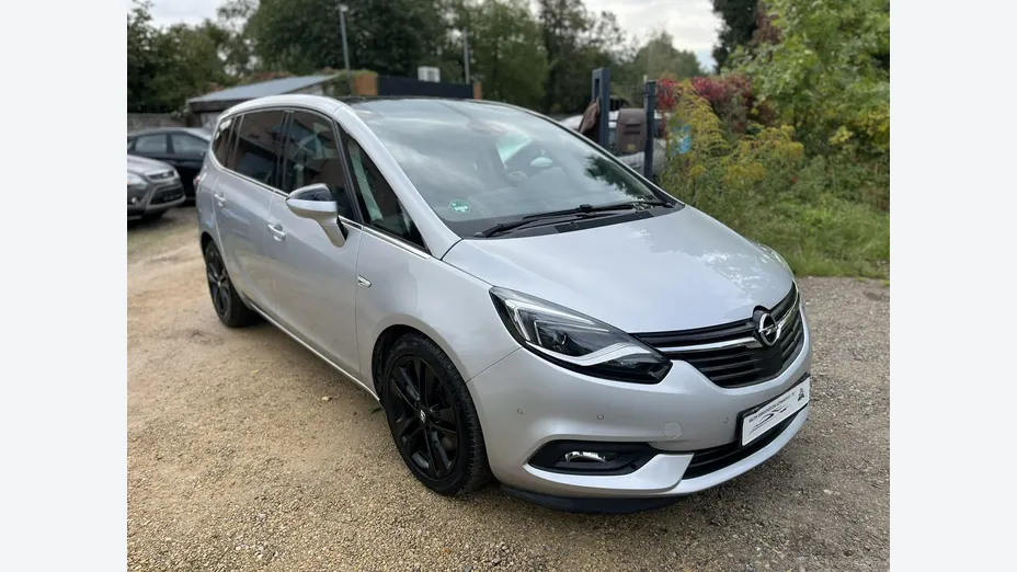 OPEL Zafira -