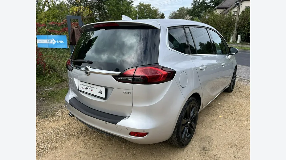 OPEL Zafira -