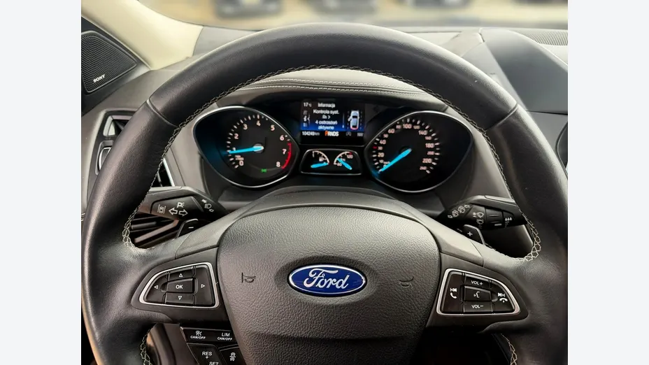 FORD Kuga -