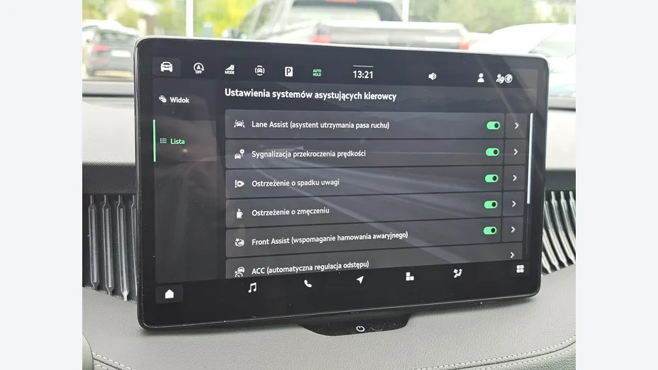 SKODA Superb -