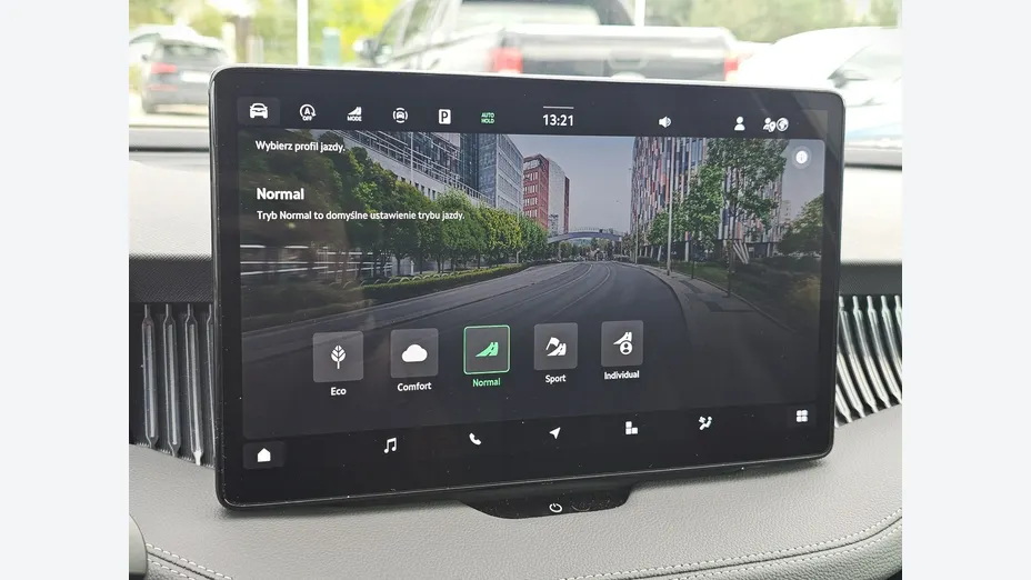 SKODA Superb -