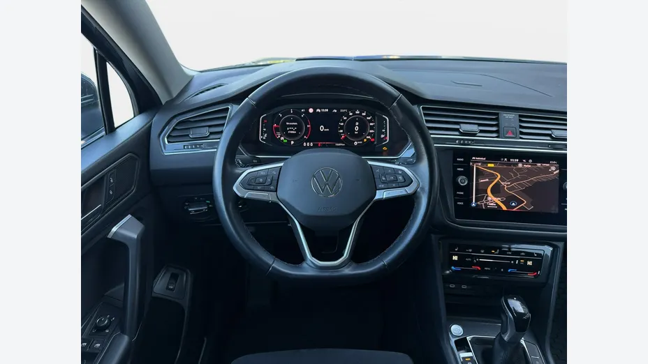 VOLKSWAGEN Tiguan Allspace -