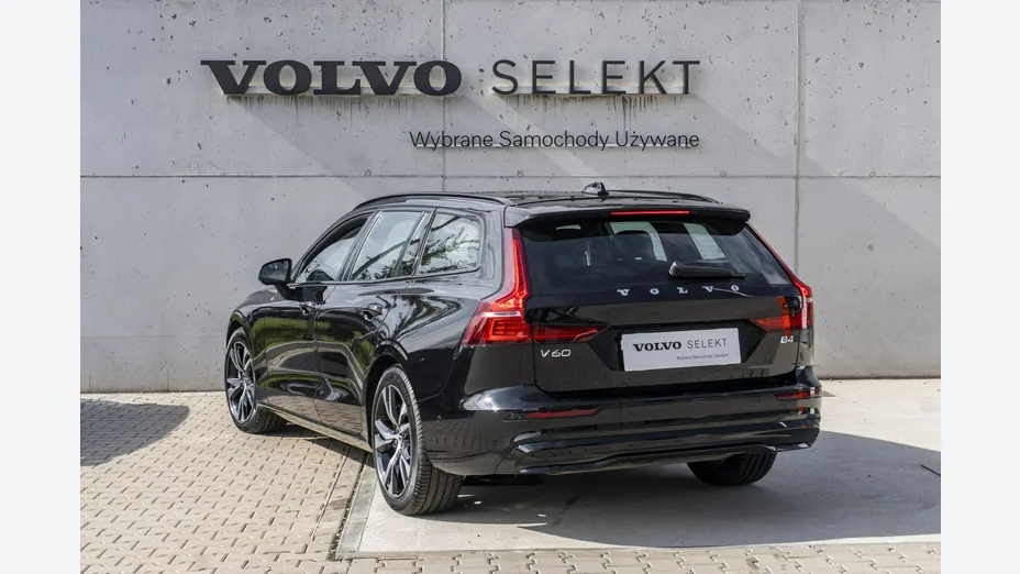 VOLVO V60 -