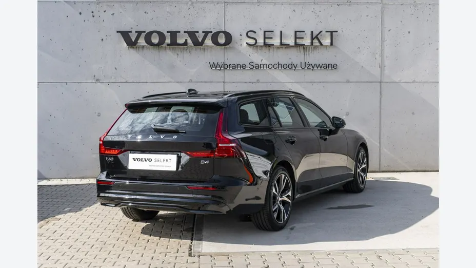 VOLVO V60 -
