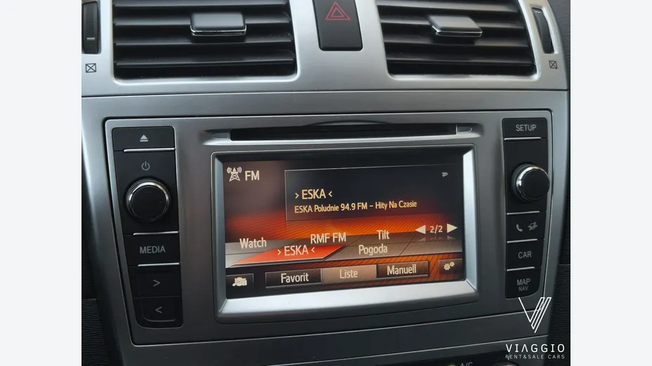 TOYOTA Avensis -