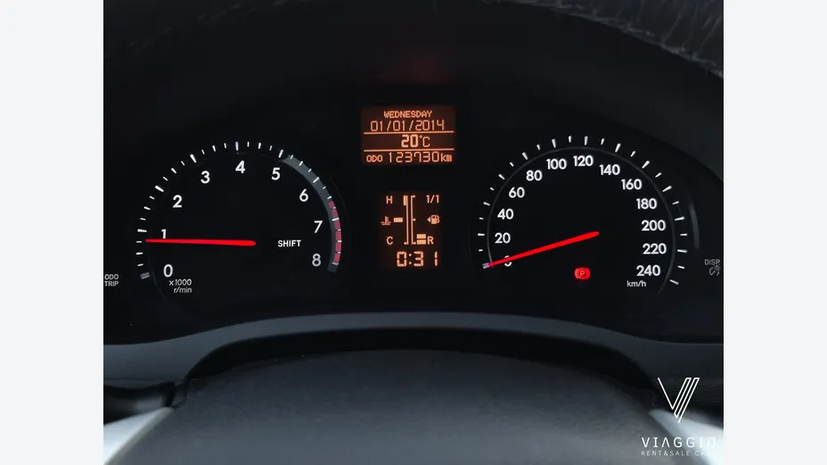 TOYOTA Avensis -