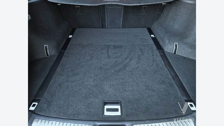 TOYOTA Avensis -