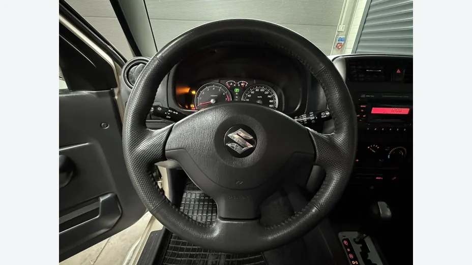 SUZUKI Jimny -