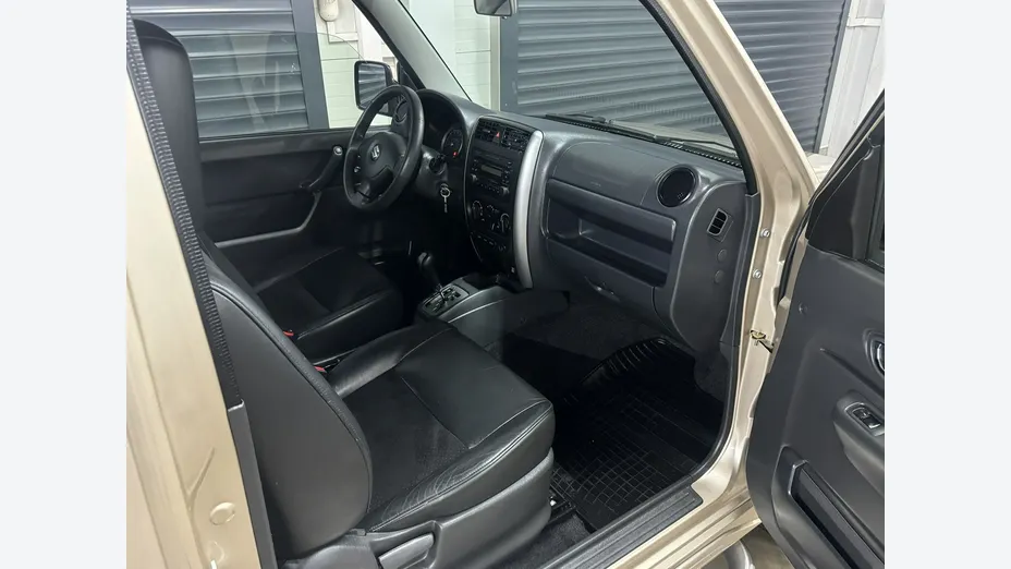 SUZUKI Jimny -