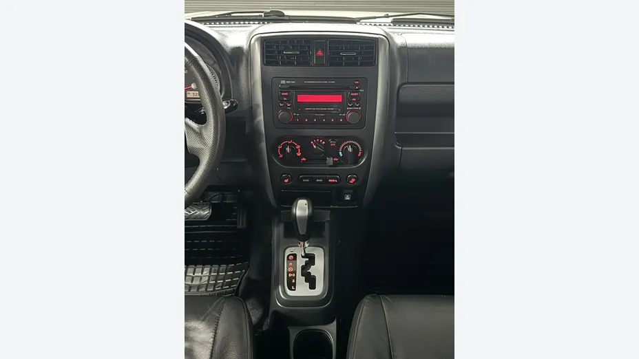 SUZUKI Jimny -