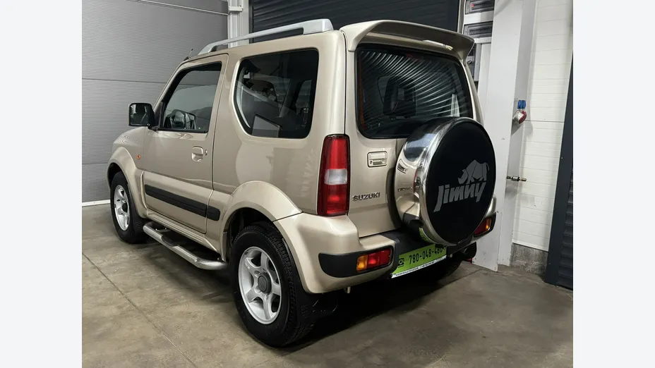 SUZUKI Jimny -
