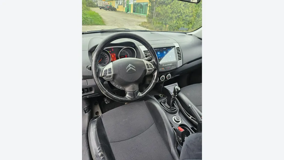CITROEN C-Crosser -