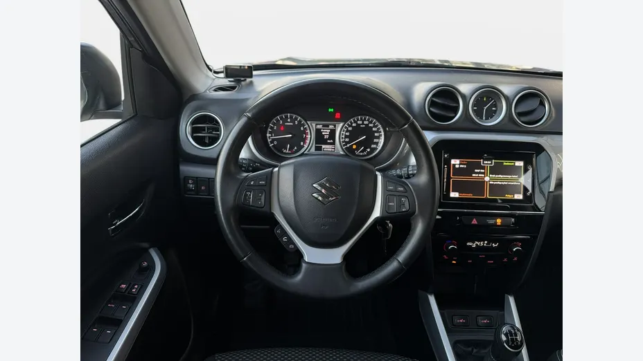 SUZUKI Vitara -
