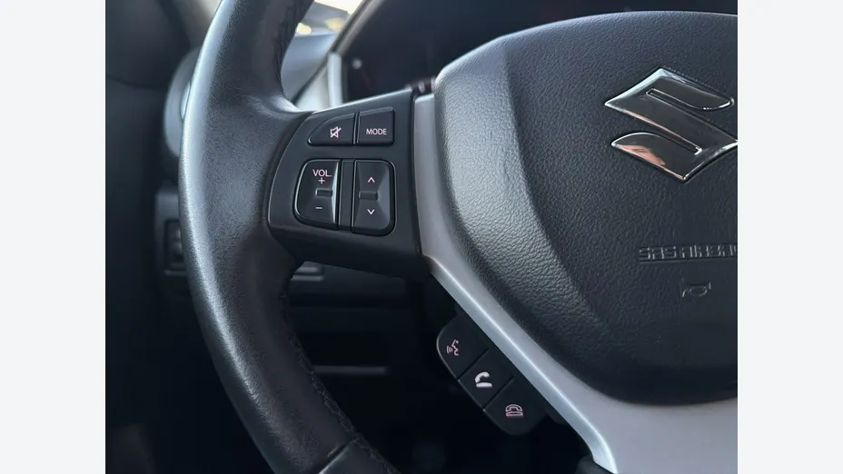 SUZUKI Vitara -