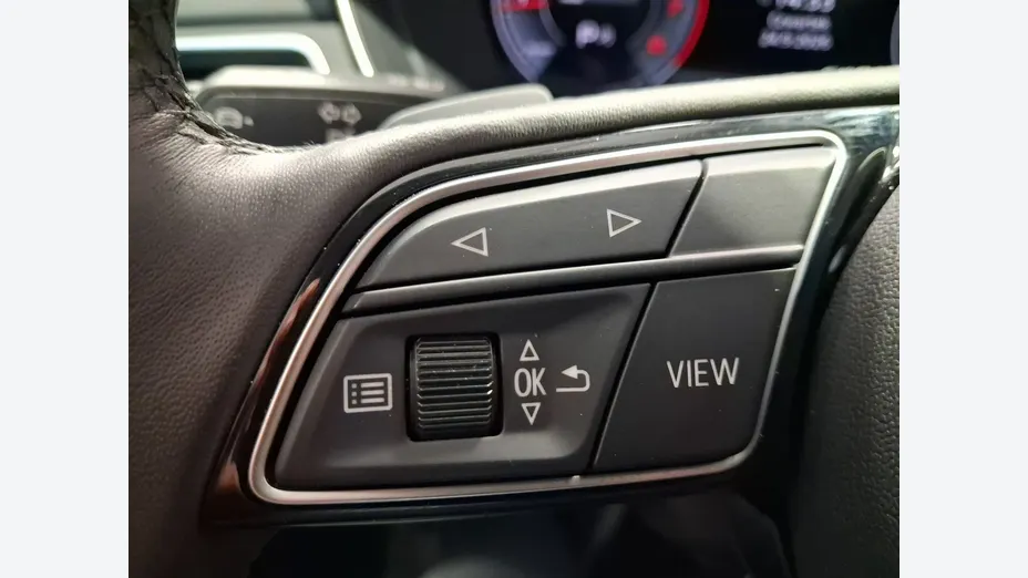 AUDI A4 -