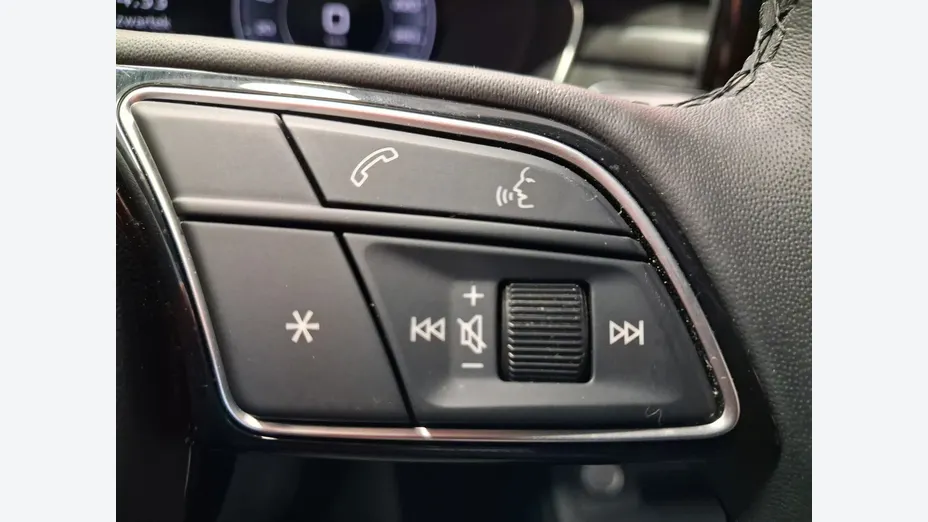 AUDI A4 -