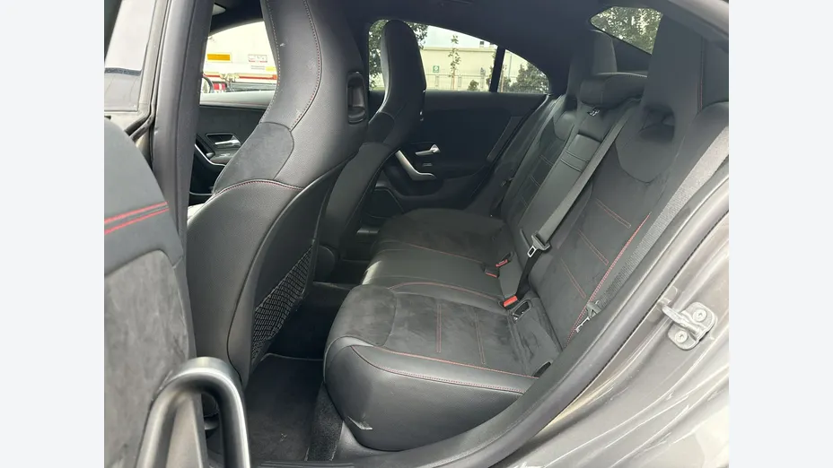 MERCEDES-BENZ CLA -