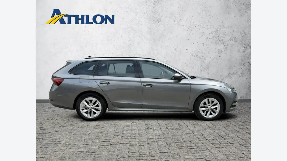 SKODA Octavia -