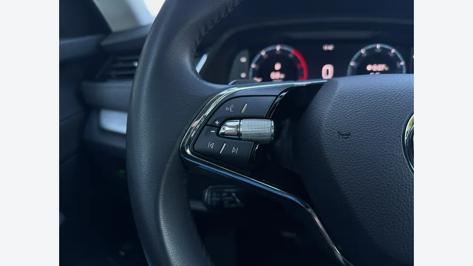 SKODA Octavia -