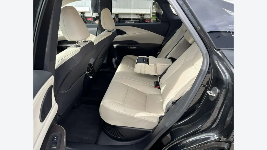 LEXUS RX -