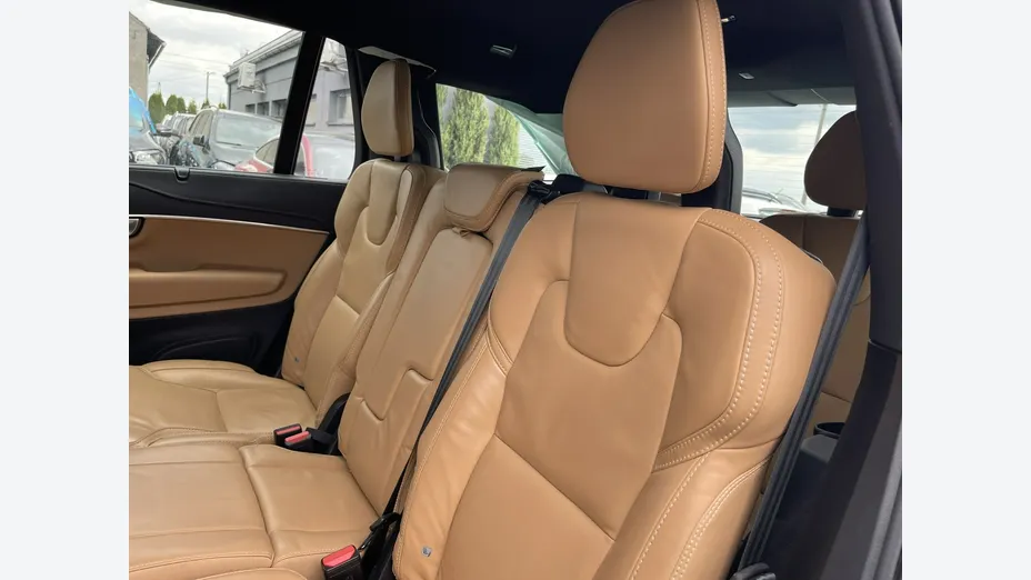 VOLVO XC90 -