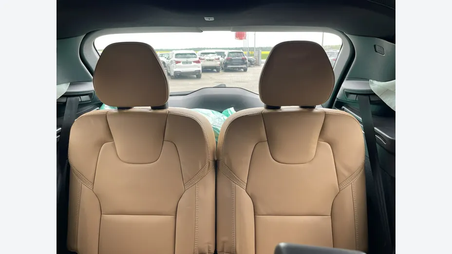 VOLVO XC90 -