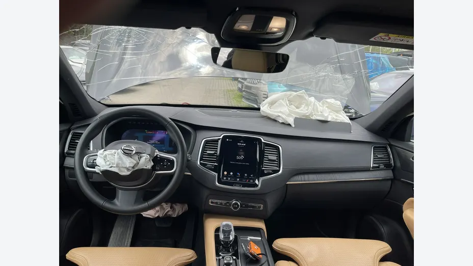 VOLVO XC90 -
