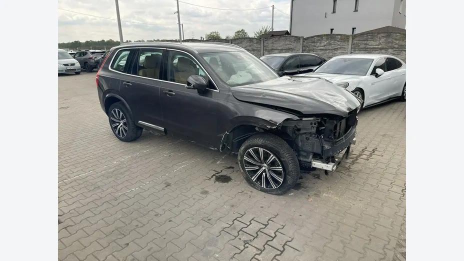 VOLVO XC90 -