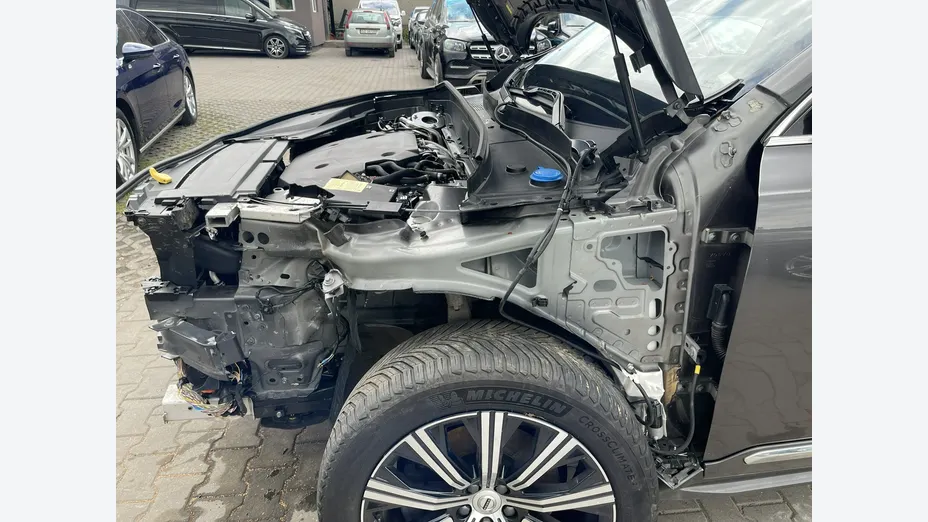 VOLVO XC90 -