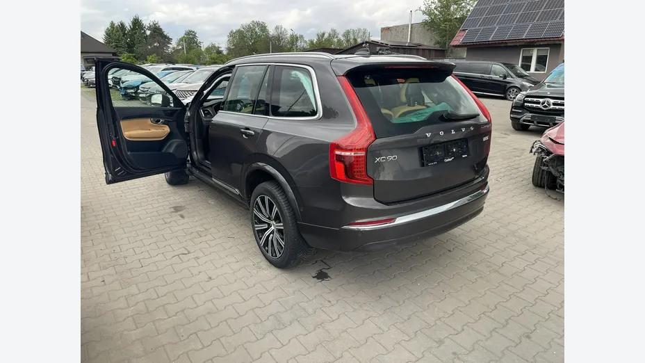 VOLVO XC90 -