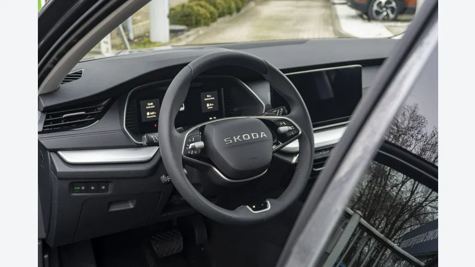 SKODA Octavia -