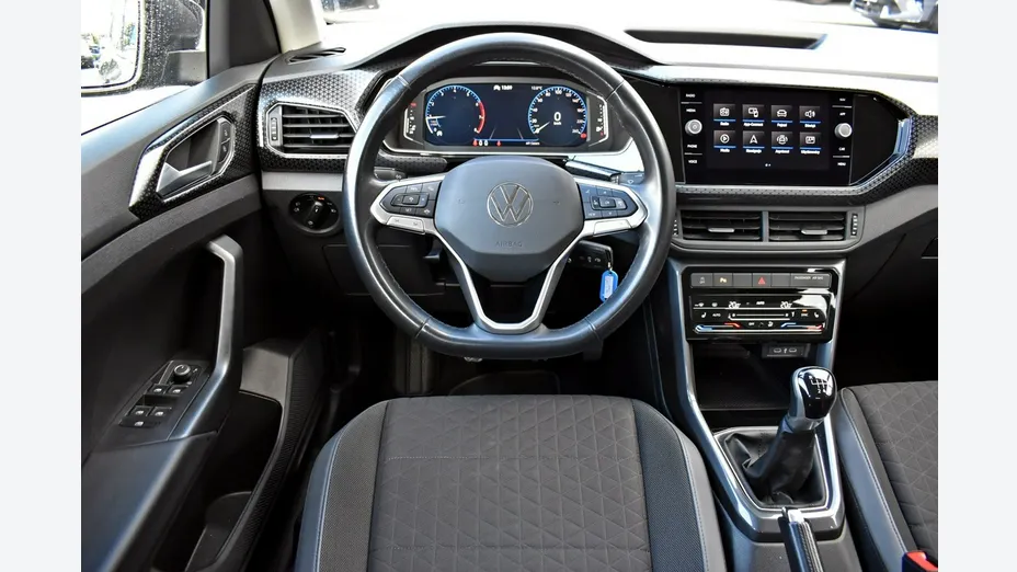VOLKSWAGEN T-Cross -