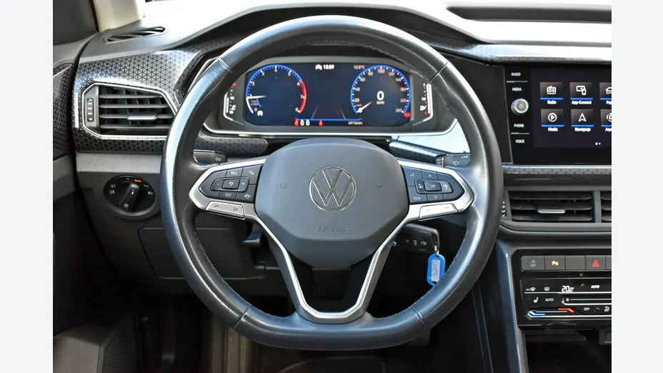 VOLKSWAGEN T-Cross -