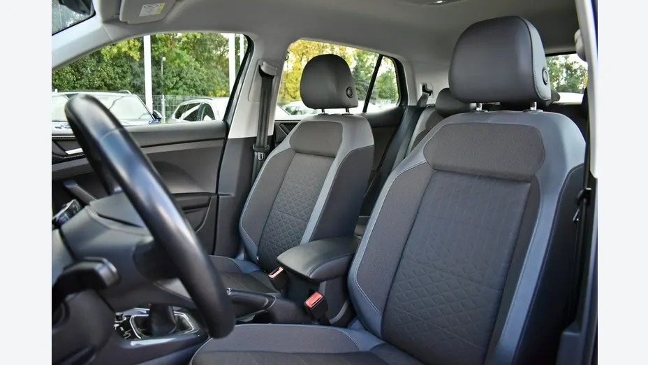 VOLKSWAGEN T-Cross -