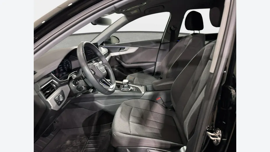 AUDI A4 A4 40 TFSI mHEV Advanced S tronic