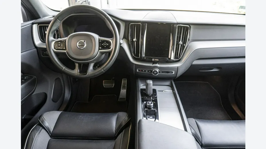 VOLVO XC60 -