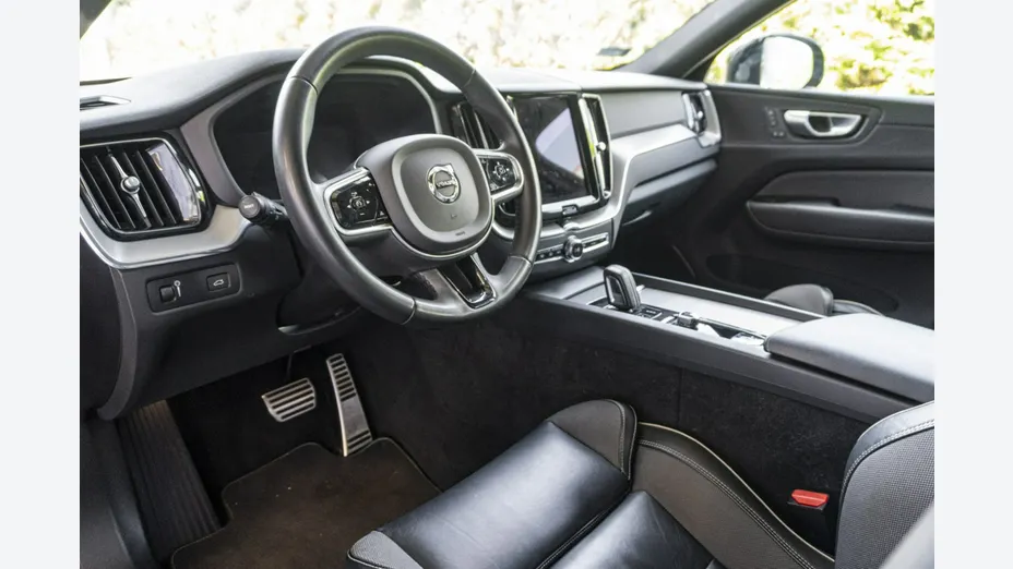 VOLVO XC60 -