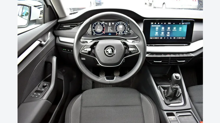 SKODA Octavia -
