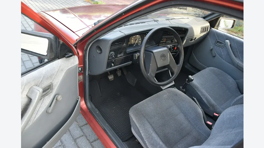 OPEL Ascona -