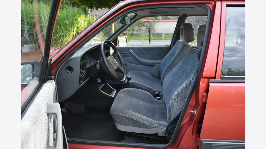 OPEL Ascona -
