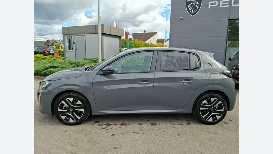 PEUGEOT 208 -