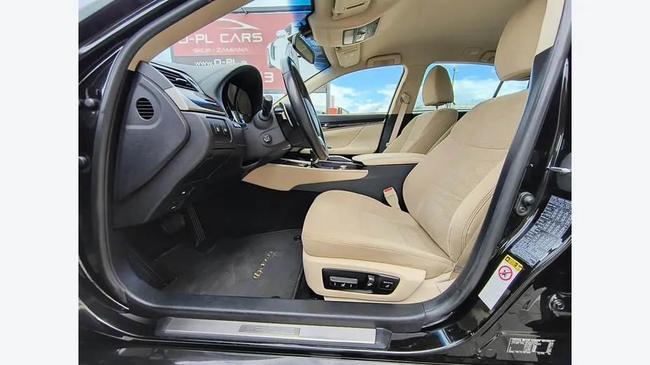 LEXUS GS -