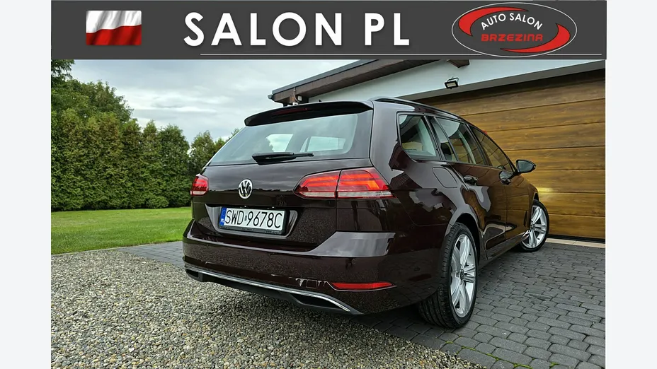 VOLKSWAGEN Golf -