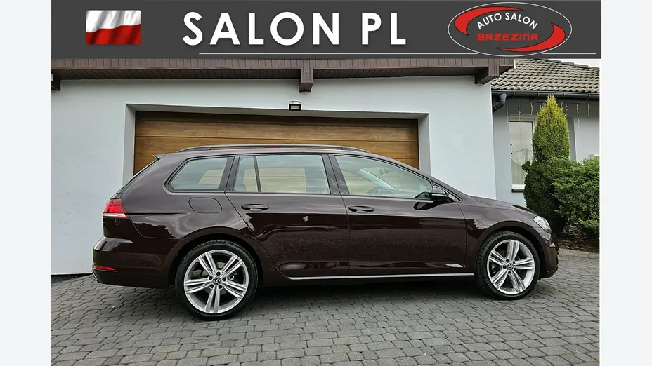 VOLKSWAGEN Golf -