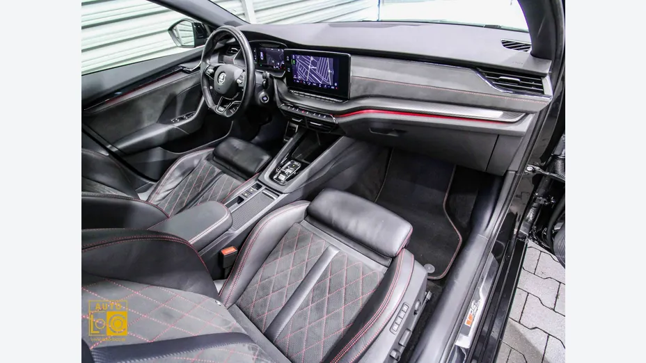 SKODA Octavia -