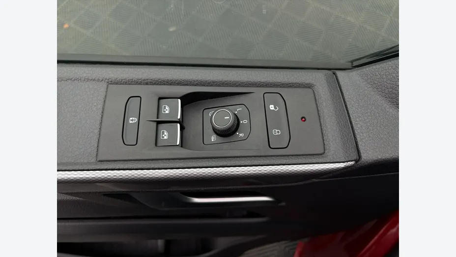 VOLKSWAGEN Multivan -